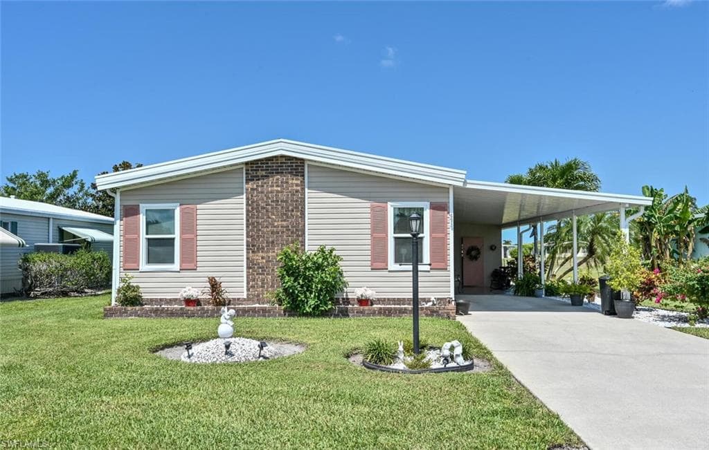 111 Calais CT NAPLES, FL 34112