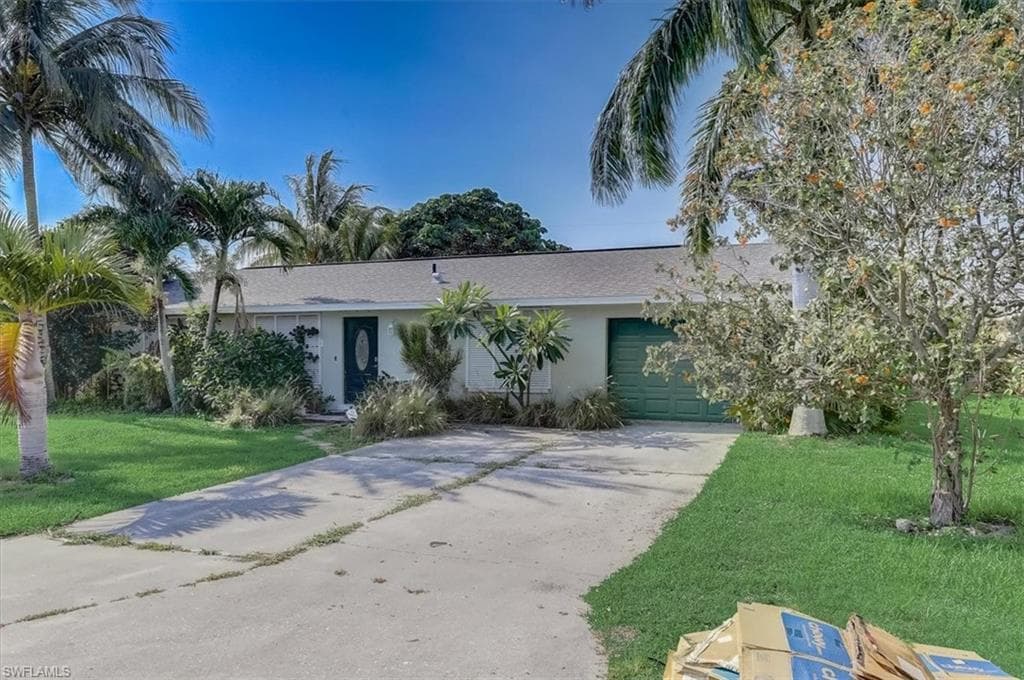 1319 SE 37th ST CAPE CORAL, FL 33904