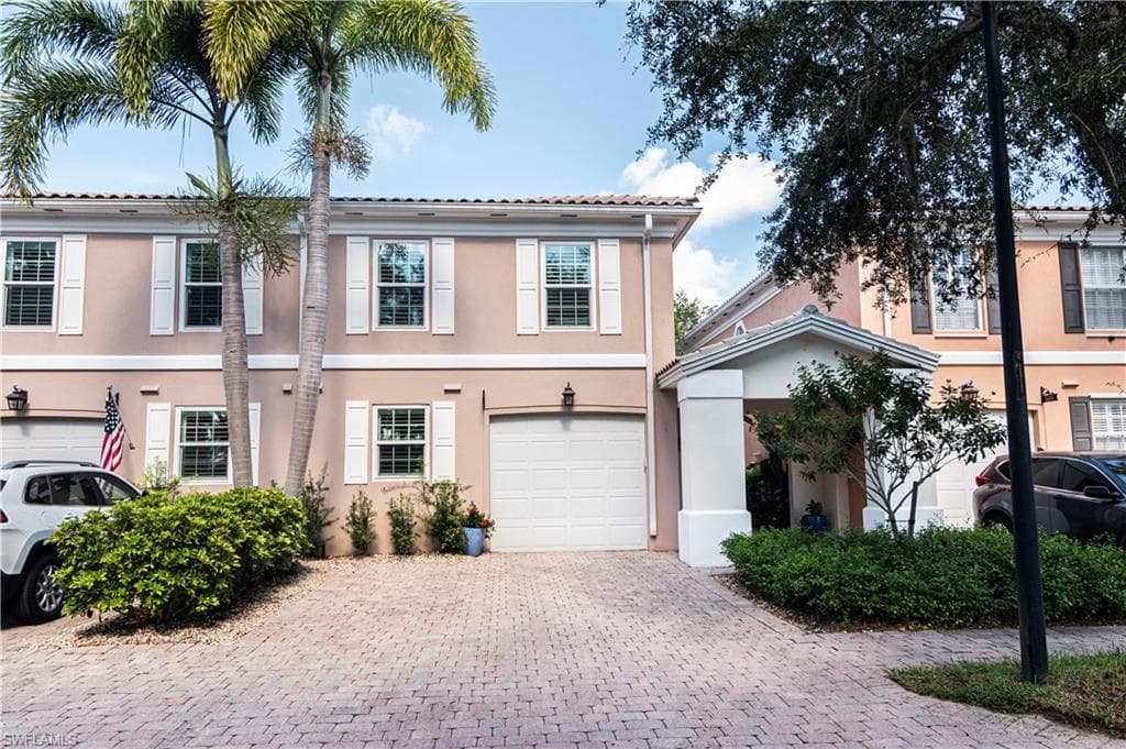 5401 Cove CIR 116 NAPLES, FL 34119
