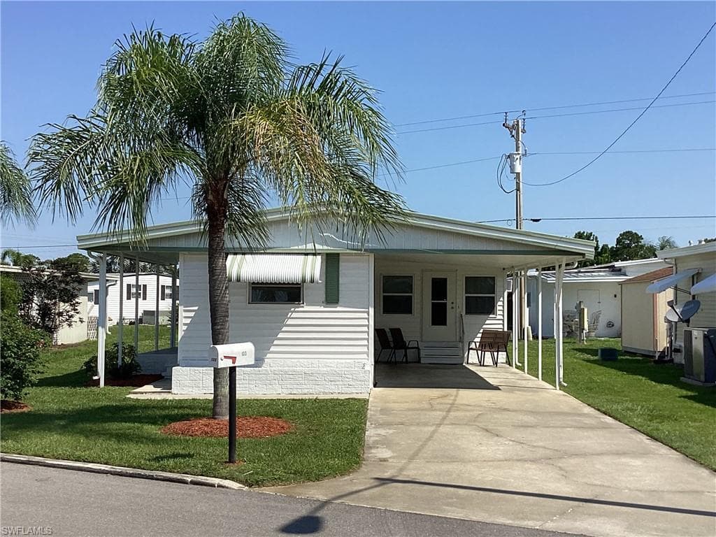 133 Chisholm TRL NORTH FORT MYERS, FL 33917
