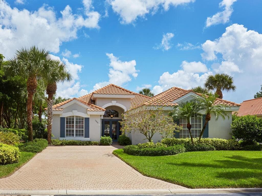10000 Ginger Pointe CT ESTERO, FL 34135