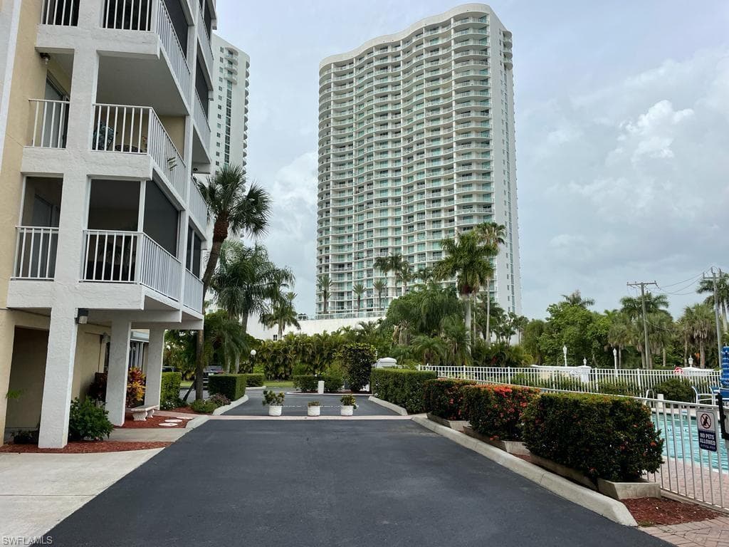 2885 Palm Beach BLVD 106 FORT MYERS, FL 33916