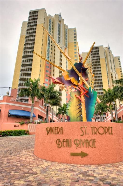 2745 1st ST 406 FORT MYERS, FL 33916
