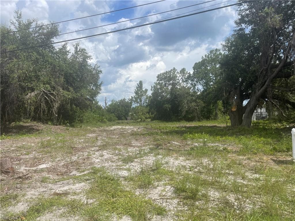 2809 40 ST SW LEHIGH ACRES, FL 33978