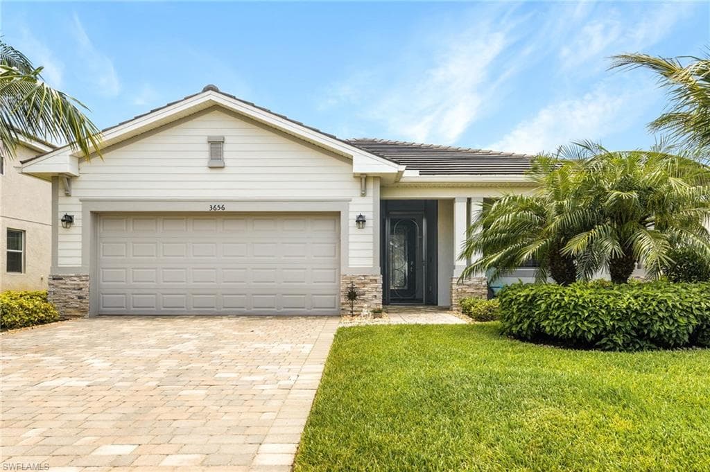 3656 Crimson LN FORT MYERS, FL 33916