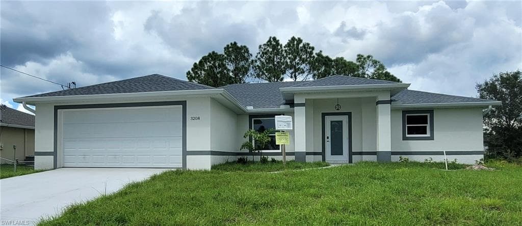 3208 30th ST W LEHIGH ACRES, FL 33971