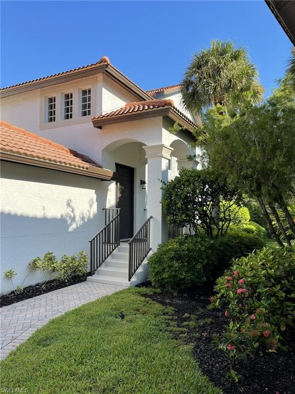 2215 Hawksridge DR 804 NAPLES, FL 34105