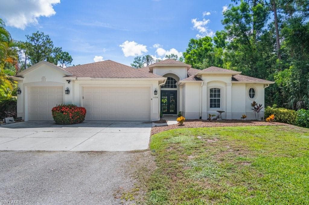 1158 Oakes BLVD NAPLES, FL 34119