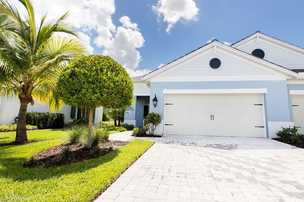 11632 Solano DR FORT MYERS, FL 33966