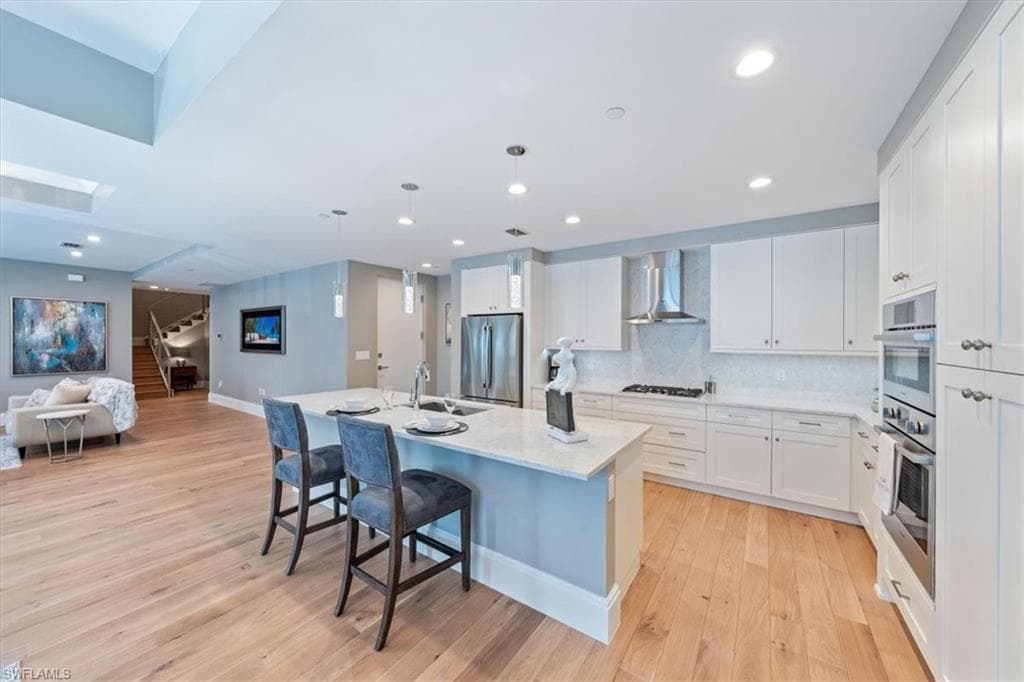 1135 3rd AVE S 107 NAPLES, FL 34102