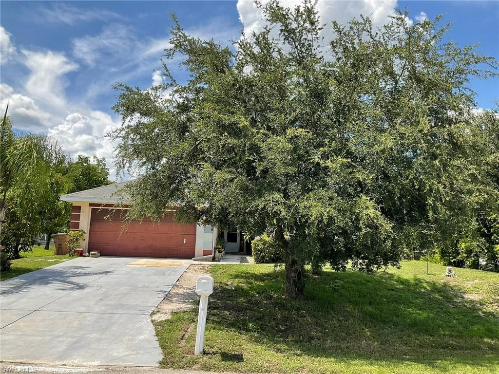 3420 23rd ST W LEHIGH ACRES, FL 33971