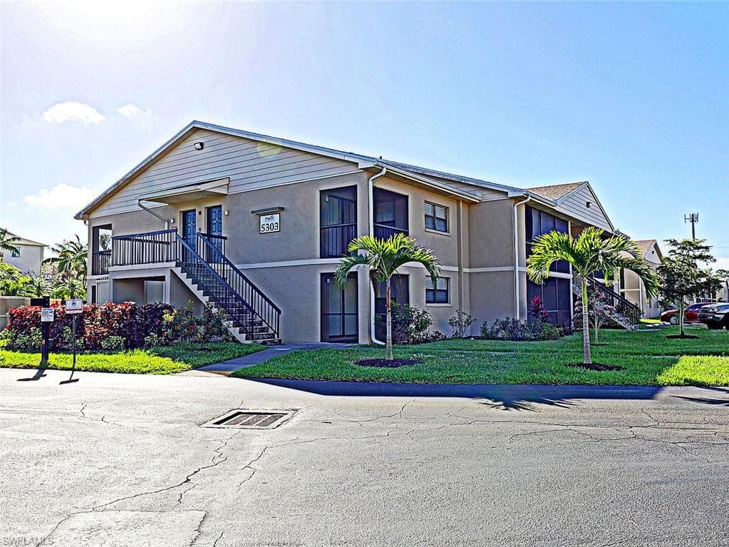 5315 Summerlin RD 1516 FORT MYERS, FL 33919