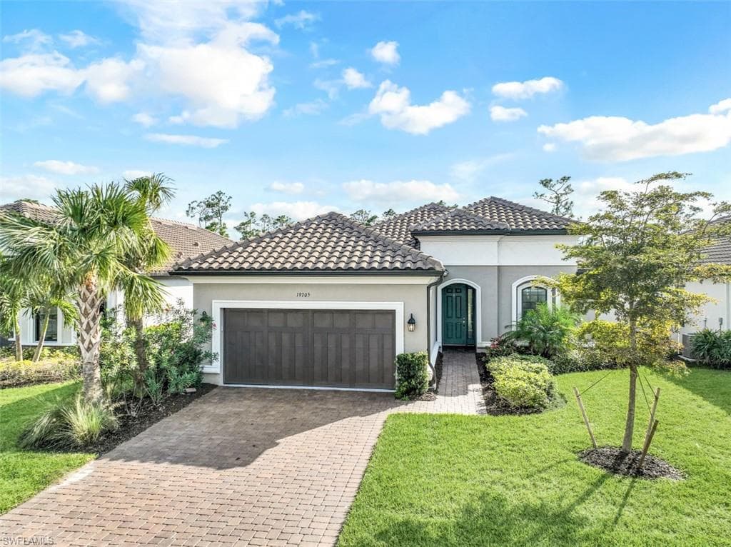 19705 Estero Pointe LN FORT MYERS, FL 33908