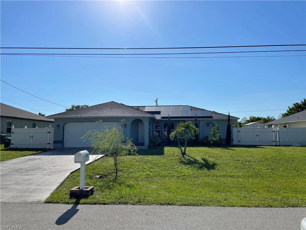 221 NE 23rd AVE CAPE CORAL, FL 33909