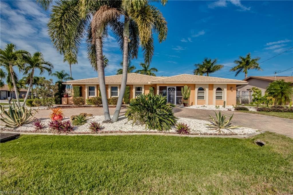 3130 SE 19th PL CAPE CORAL, FL 33904