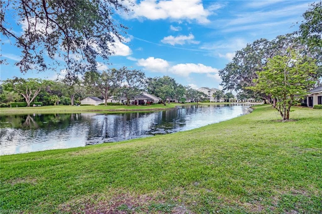 608 Arbor Lake DR 6-105 NAPLES, FL 34110