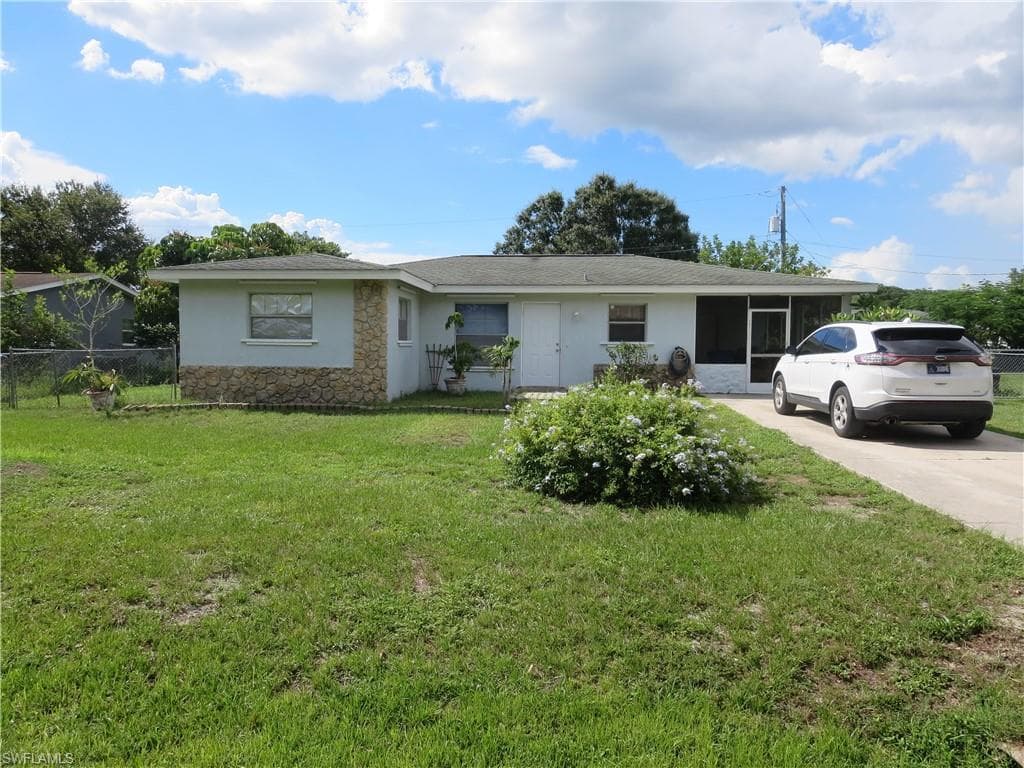 13044 2nd ST FORT MYERS, FL 33905