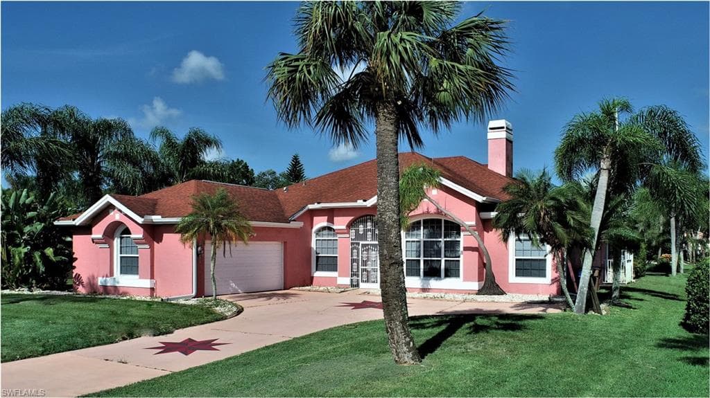 507 Jefferson AVE LEHIGH ACRES, FL 33936