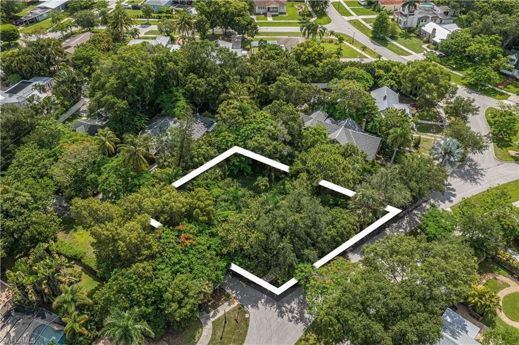 1461 Barcelona AVE FORT MYERS, FL 33901