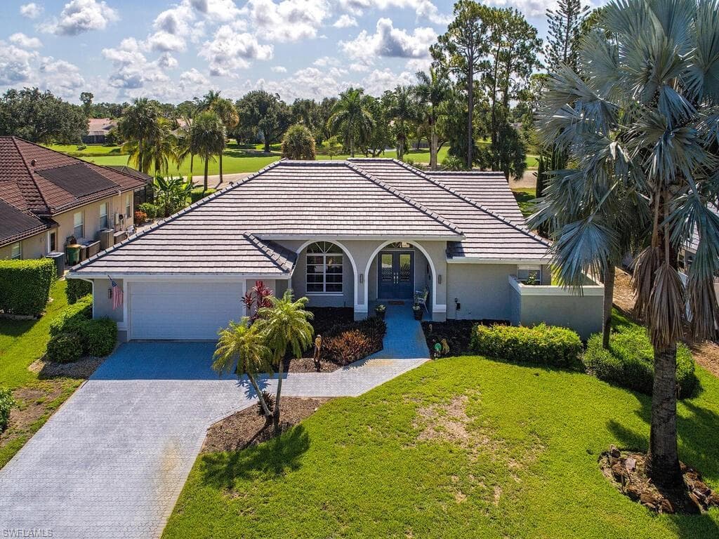 183 Muirfield CIR NAPLES, FL 34113