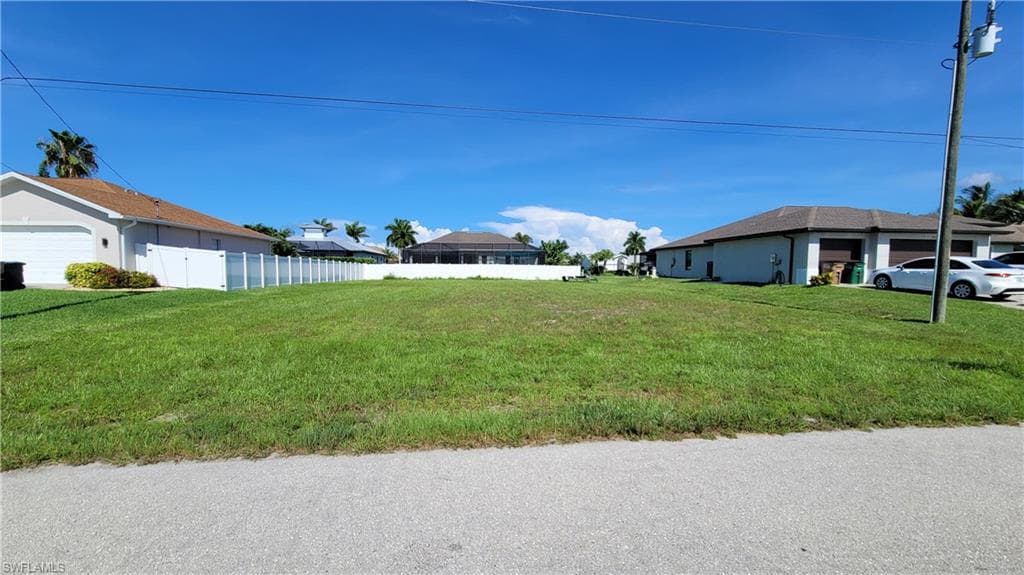 4926 SW 25th CT CAPE CORAL, FL 33914