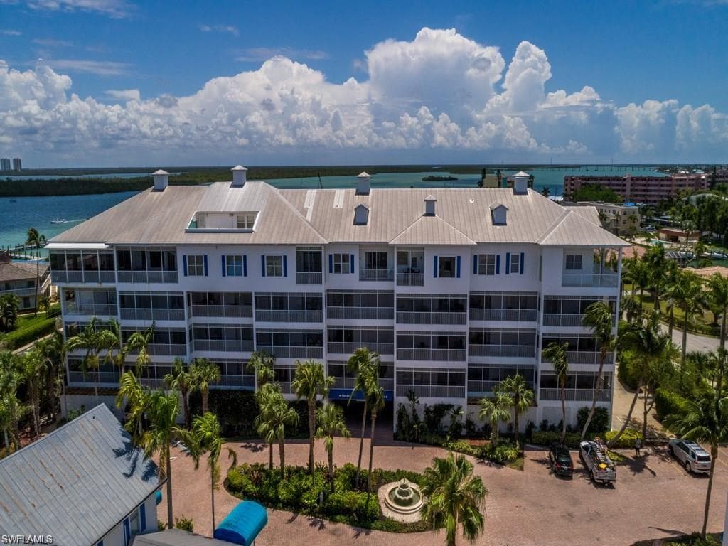160 Palm ST 208 MARCO ISLAND, FL 34145