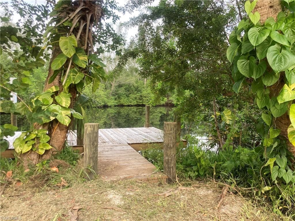 218 Darst AVE PUNTA GORDA, FL 33950