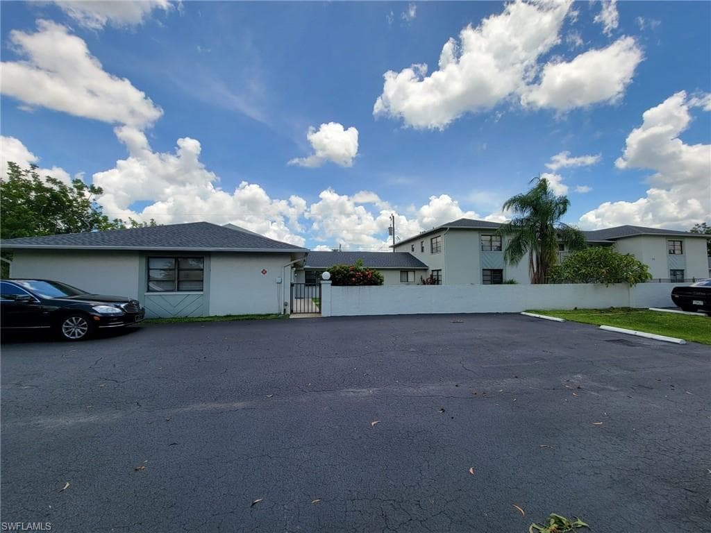 919 SE 8th TER 3 CAPE CORAL, FL 33990