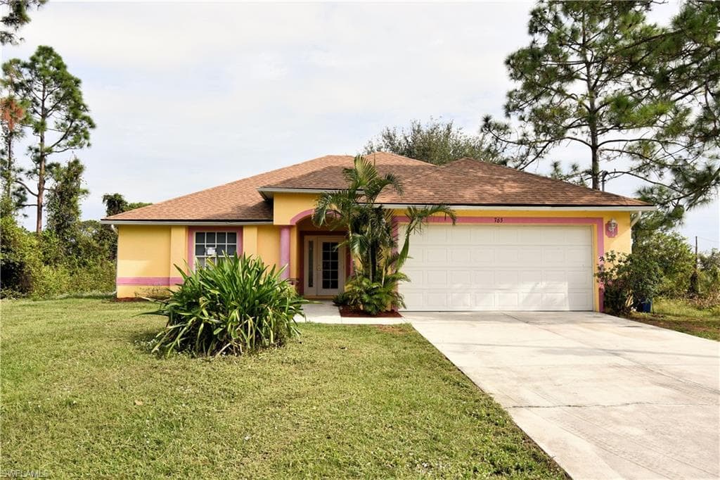 763 Bianca AVE S LEHIGH ACRES, FL 33974