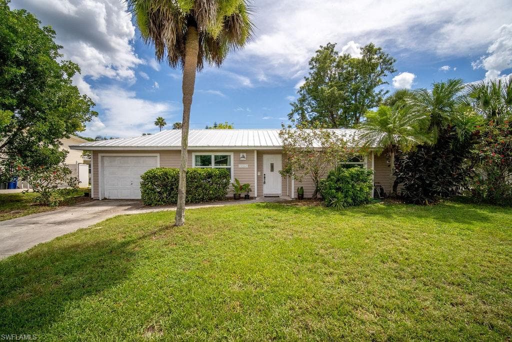 19060 Dogwood RD FORT MYERS, FL 33967