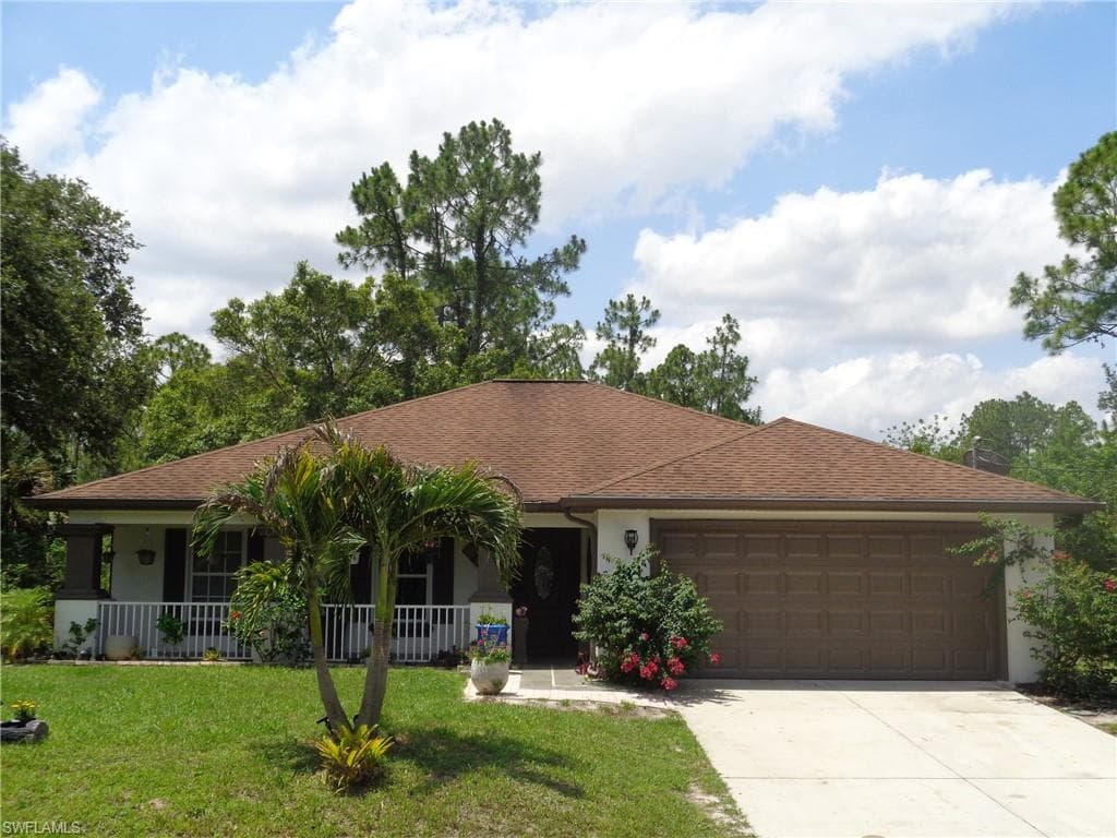 3313 35th ST W LEHIGH ACRES, FL 33971