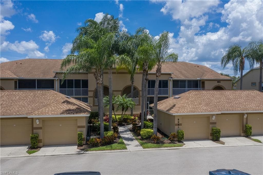 8051 Queen Palm LN 813 FORT MYERS, FL 33966