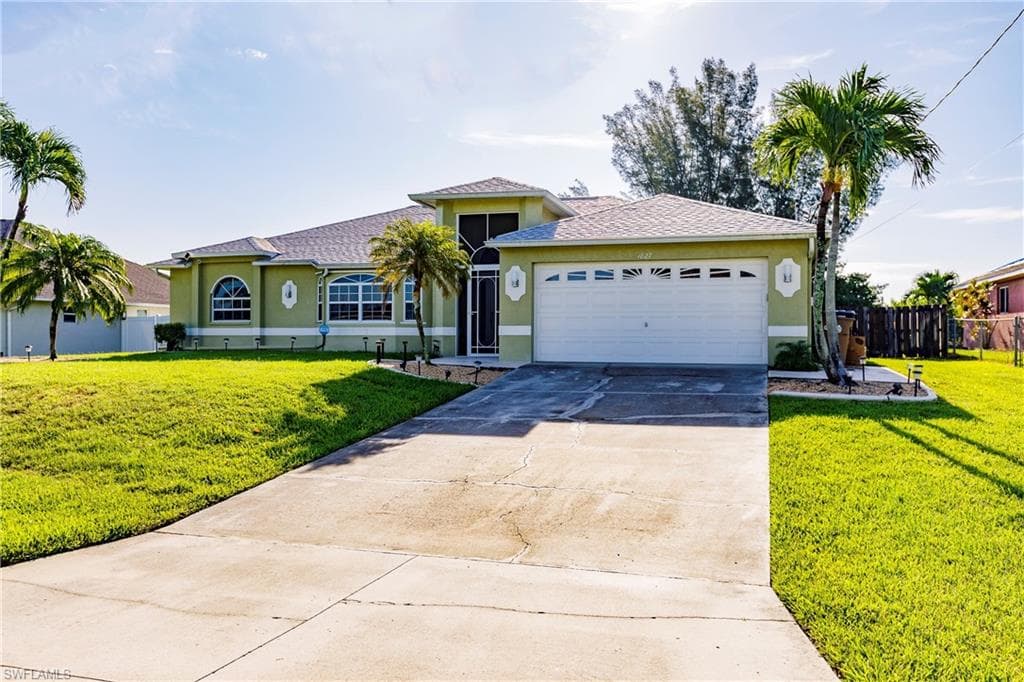 1827 6th AVE CAPE CORAL, FL 33991
