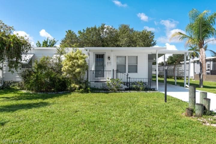 221 Rookery RD NAPLES, FL 34114