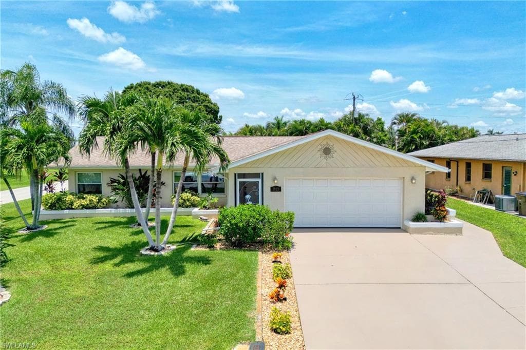 1823 SE 6th ST CAPE CORAL, FL 33990
