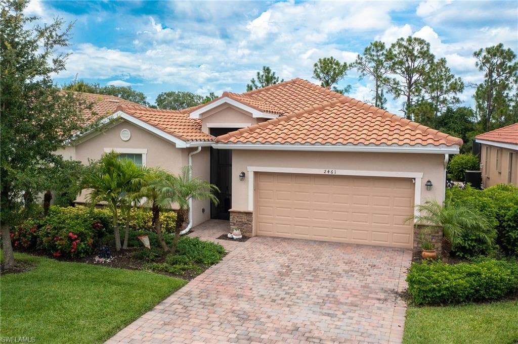 2461 Keystone Lake DR CAPE CORAL, FL 33909