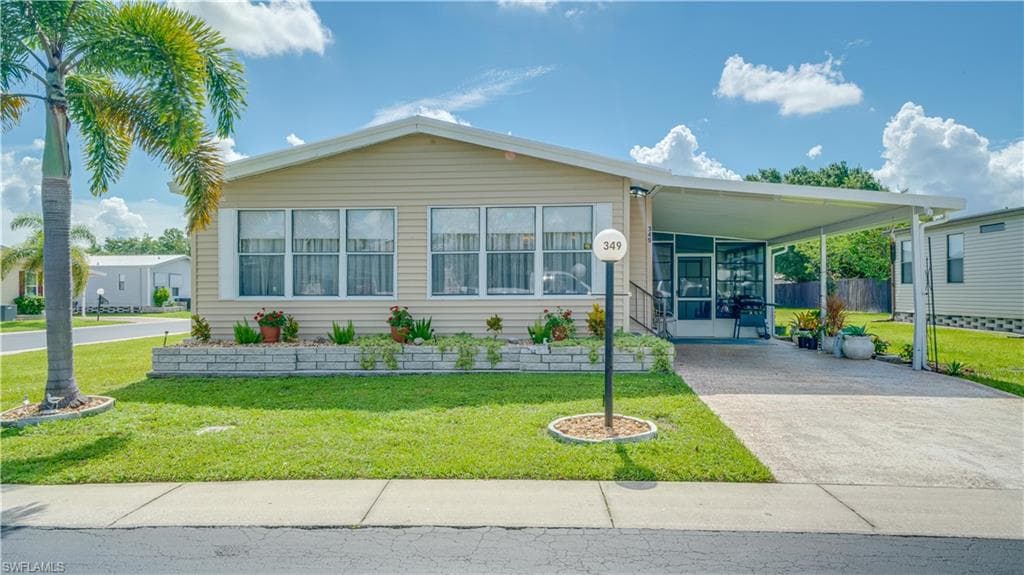 349 Horizon DR NORTH FORT MYERS, FL 33903