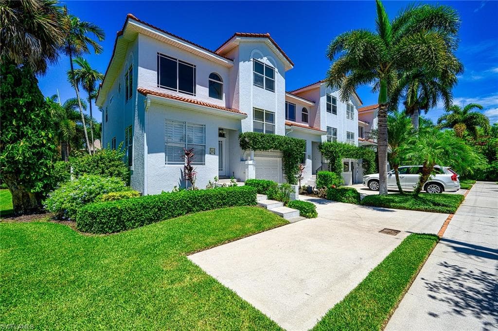 968 5th ST S 6 NAPLES, FL 34102