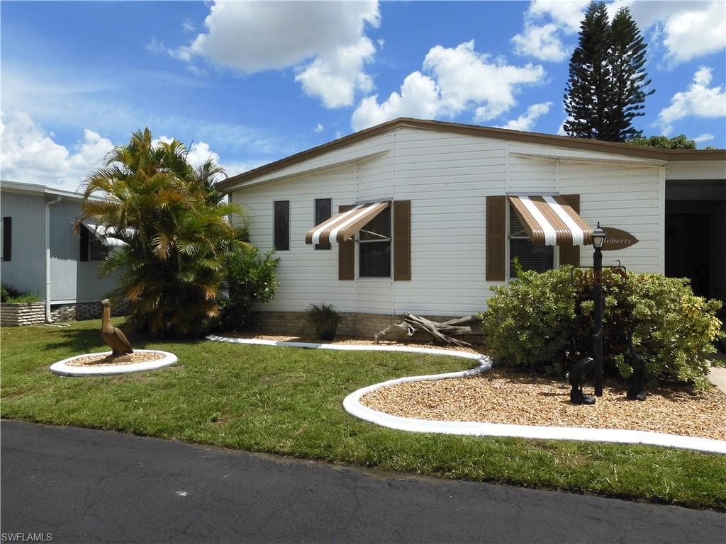 3062 Artesian LN NORTH FORT MYERS, FL 33917