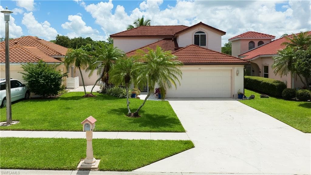 196 Sabal Lake DR NAPLES, FL 34104