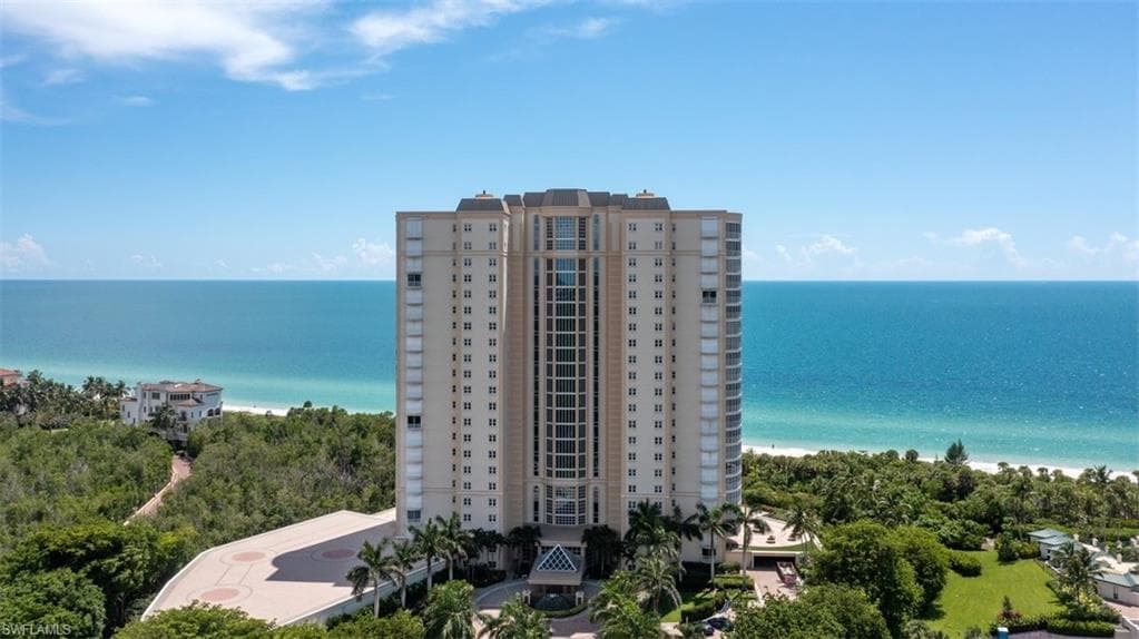 8111 Bay Colony DR 801 NAPLES, FL 34108