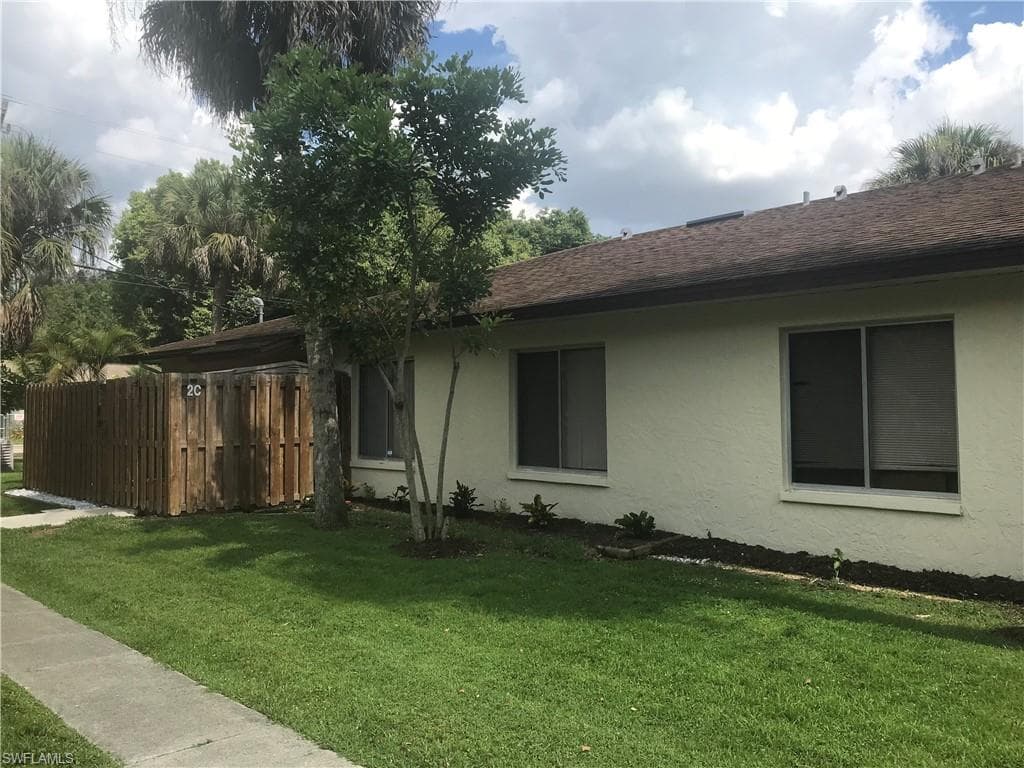 1165 Palm AVE 2C NORTH FORT MYERS, FL 33903