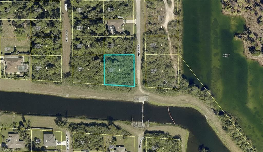 1301 Ann AVE N LEHIGH ACRES, FL 33971
