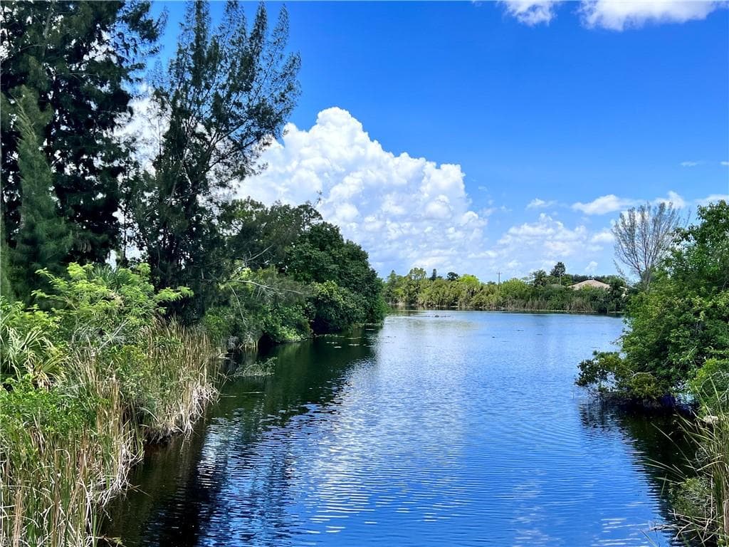 2346 NE 19th PL CAPE CORAL, FL 33909