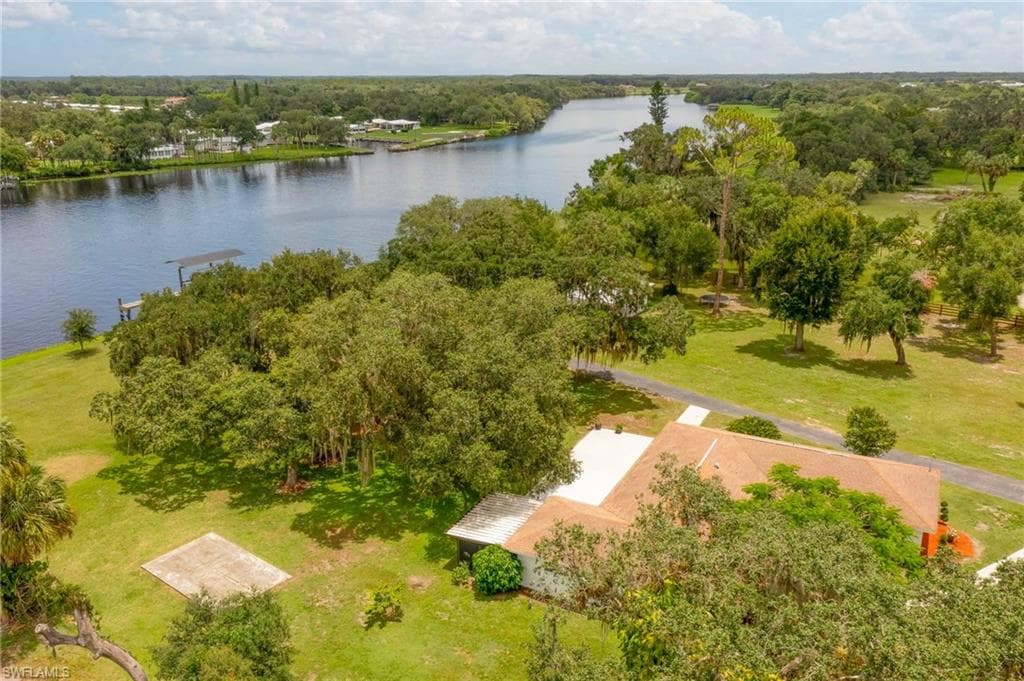 2350 Bedman Creek DR ALVA, FL 33920
