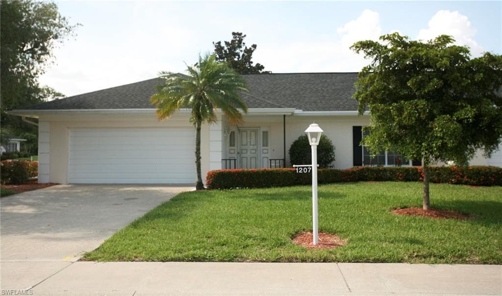 1207 Arcola DR FORT MYERS, FL 33919