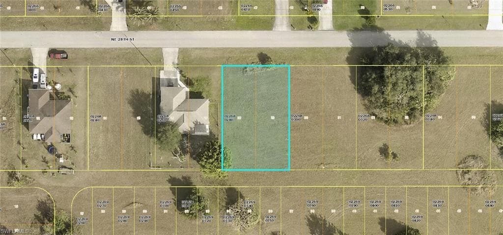 2304 28th ST CAPE CORAL, FL 33909