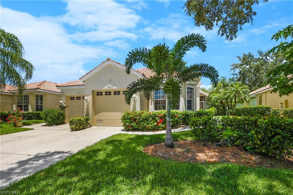 8836 Middlebrook DR FORT MYERS, FL 33908