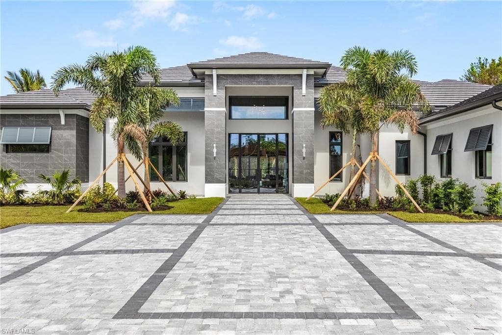 81 North ST NAPLES, FL 34108