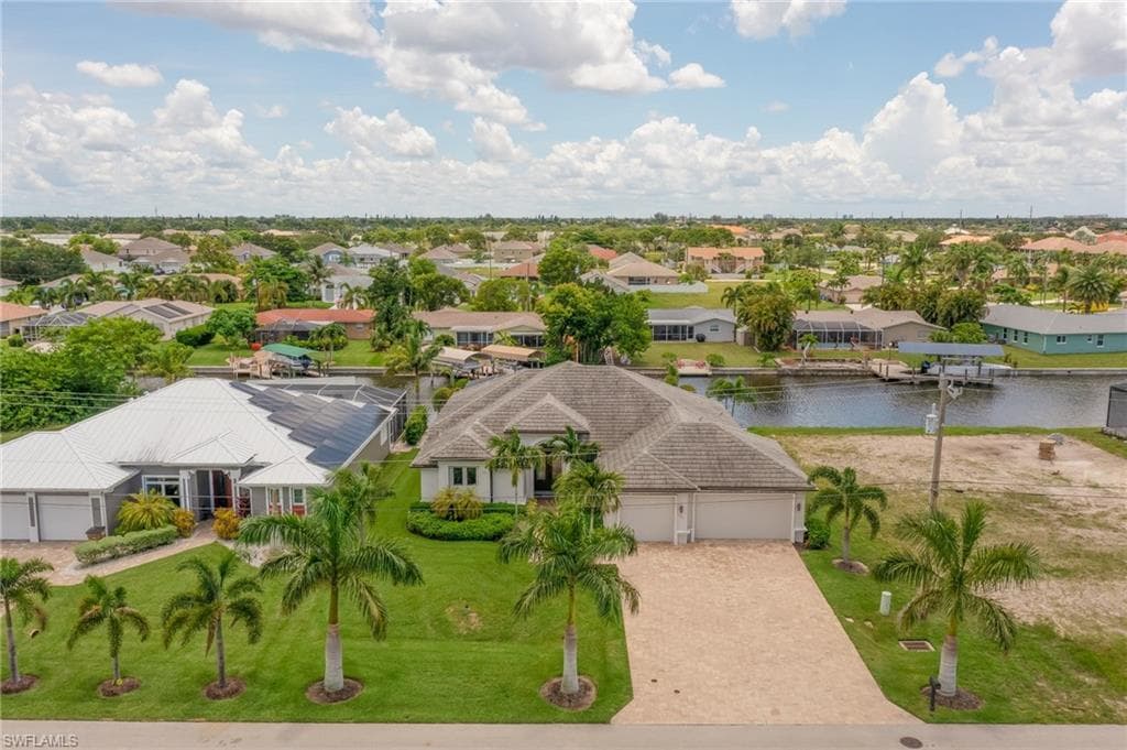 4617 11th AVE CAPE CORAL, FL 33914